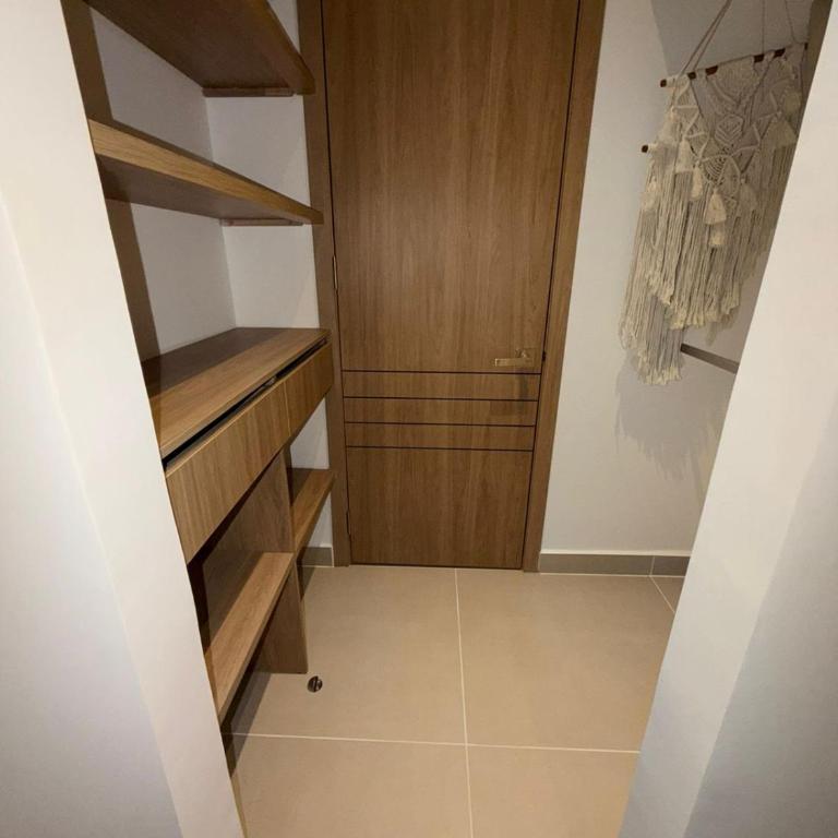 Beautiful apartment overlooking Kristal Bay - One-Bedroom Apartment - 13
