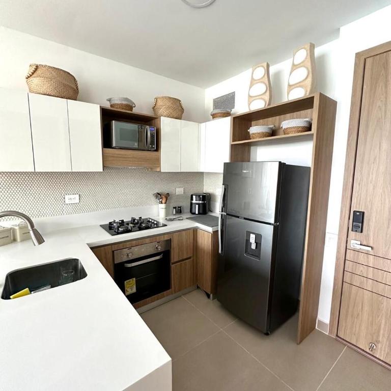 Beautiful apartment overlooking Kristal Bay - One-Bedroom Apartment - 16