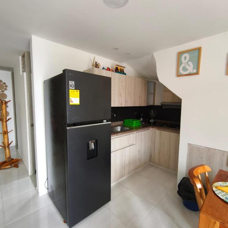 apartamento luvs - Three-Bedroom Apartment - 1