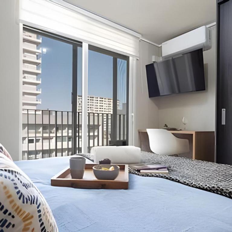 Urban Design & Comfort next to Metro + Balcony - Apartamento - 4