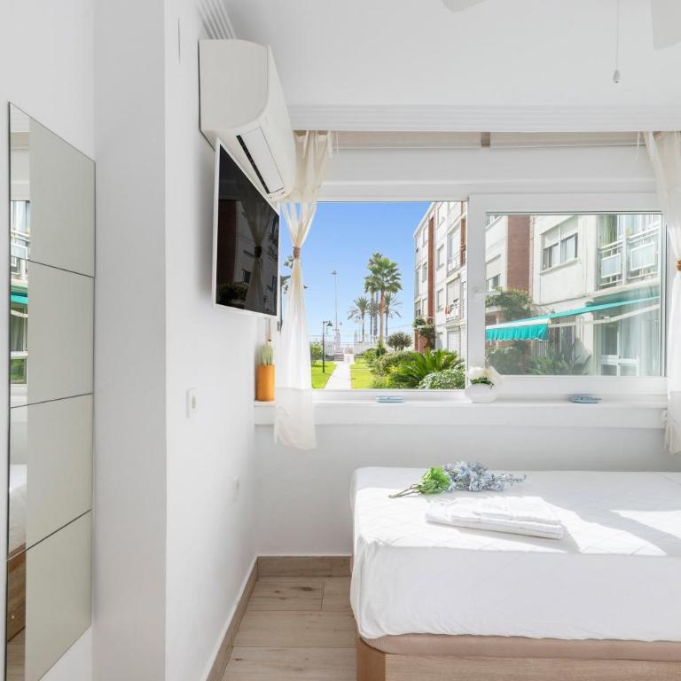 White Summer Benalmadena - Apartment - 11