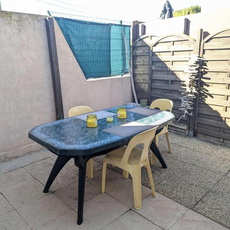Maisonnette, piscine, clim - 5 pers. - FR-1-387-237 - Appartement - 2