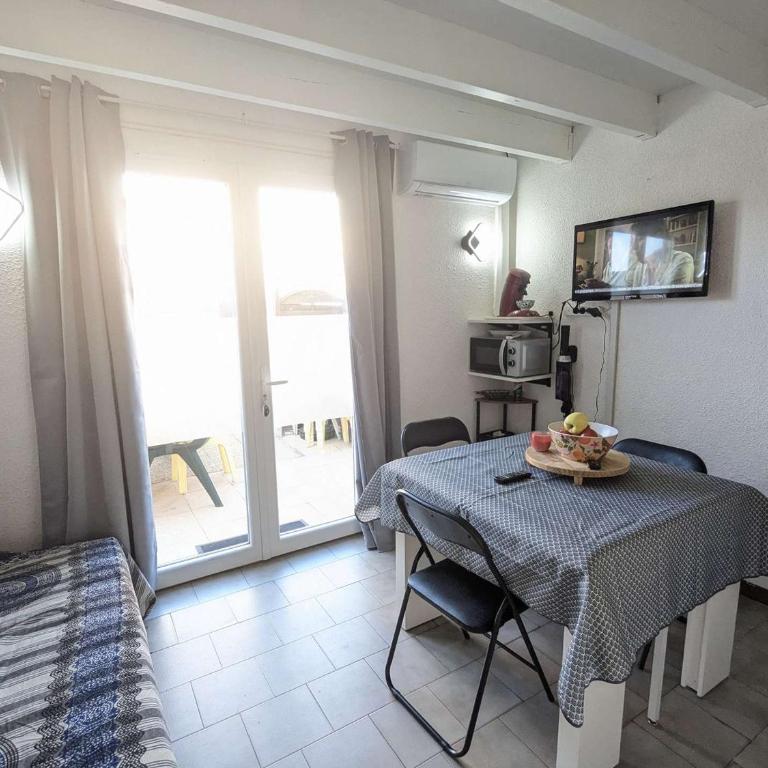 Maisonnette, piscine, clim - 5 pers. - FR-1-387-237 - Appartement - 7