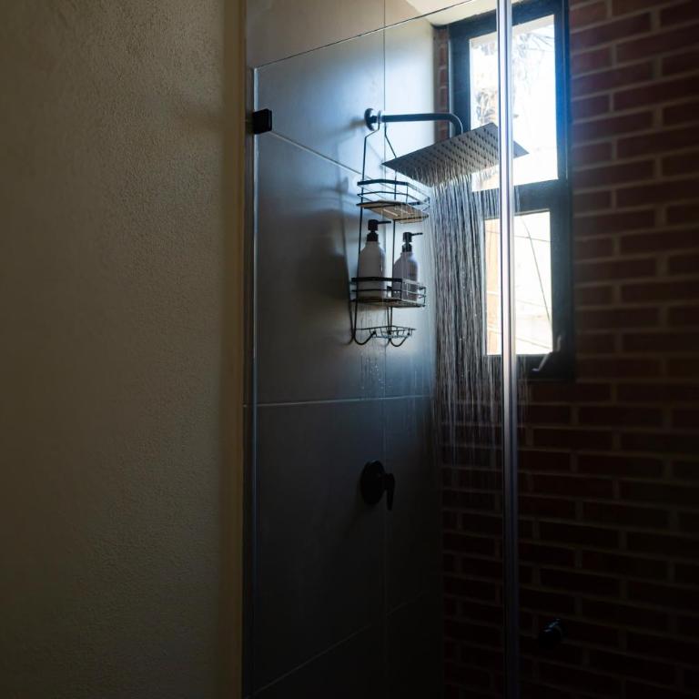 Casa Antena - Three-Bedroom Apartment with Balcony - 2