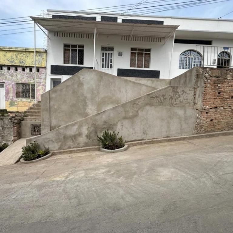 Hermosa Casa en pleno centro de Girardot - Villa - 18