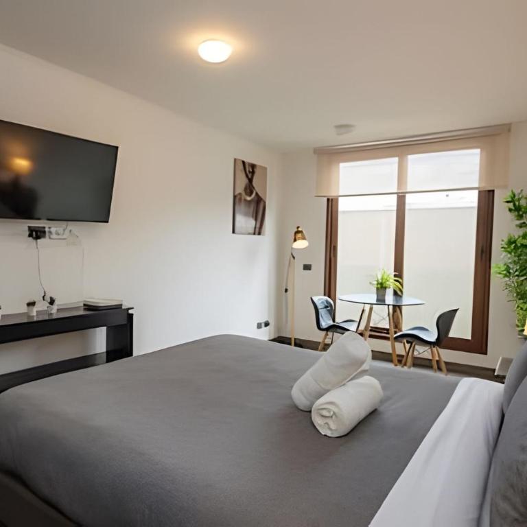 Espacio Huérfanos Apartments - Pool & Gym - Apartamento - 12