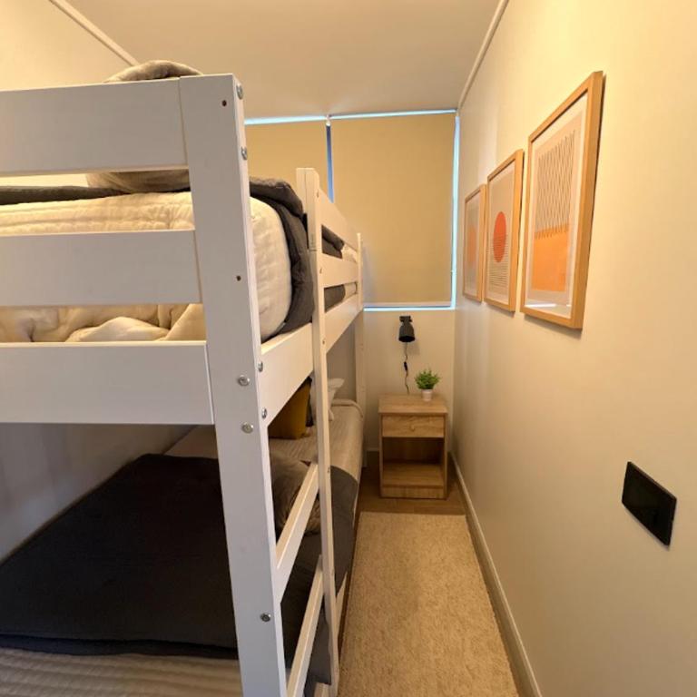 Cercano a Metro, Hospitales y Clinicas I En Plena Alameda - Apartamento de 2 dormitorios - 4
