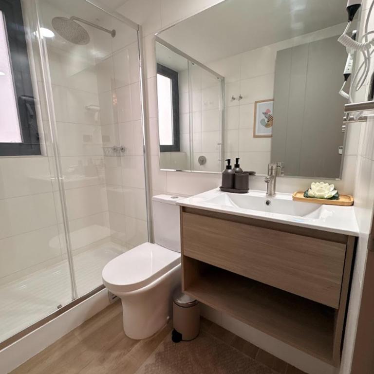 Cercano a Metro, Hospitales y Clinicas I En Plena Alameda - Apartamento de 2 dormitorios - 8
