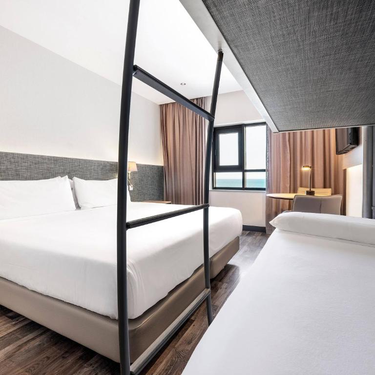 Hotel Cádiz Paseo del Mar, Affiliated by Meliá - Habitación Familiar con vistas al mar - 1