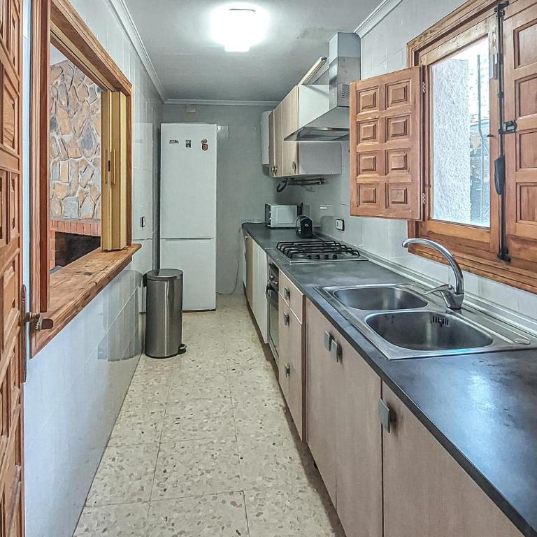 Gorgeous Home In Alicante - Three-Bedroom Townhouse - 4