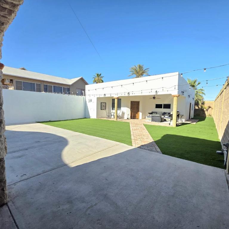 Casa Mona MODERN Beach Home - Vacation Home - 1