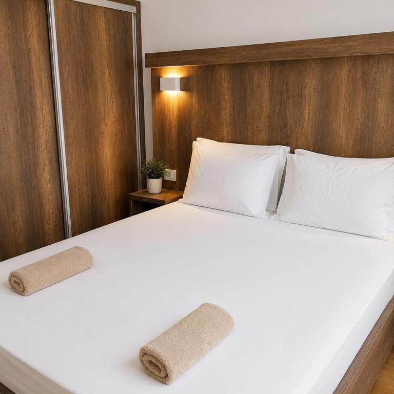Aura Apartments - Apartment with Garden View - 2