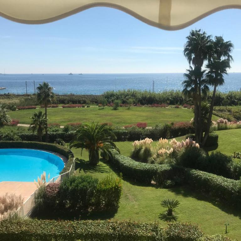 Vue Mer Juan les Pins - Appartement - Vue sur Mer - 2