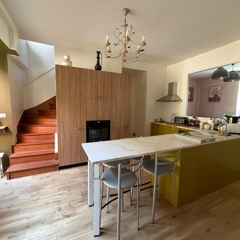 Grande Maison Familiale à Nantes avec Piscine - Maison 4 Chambres - 7