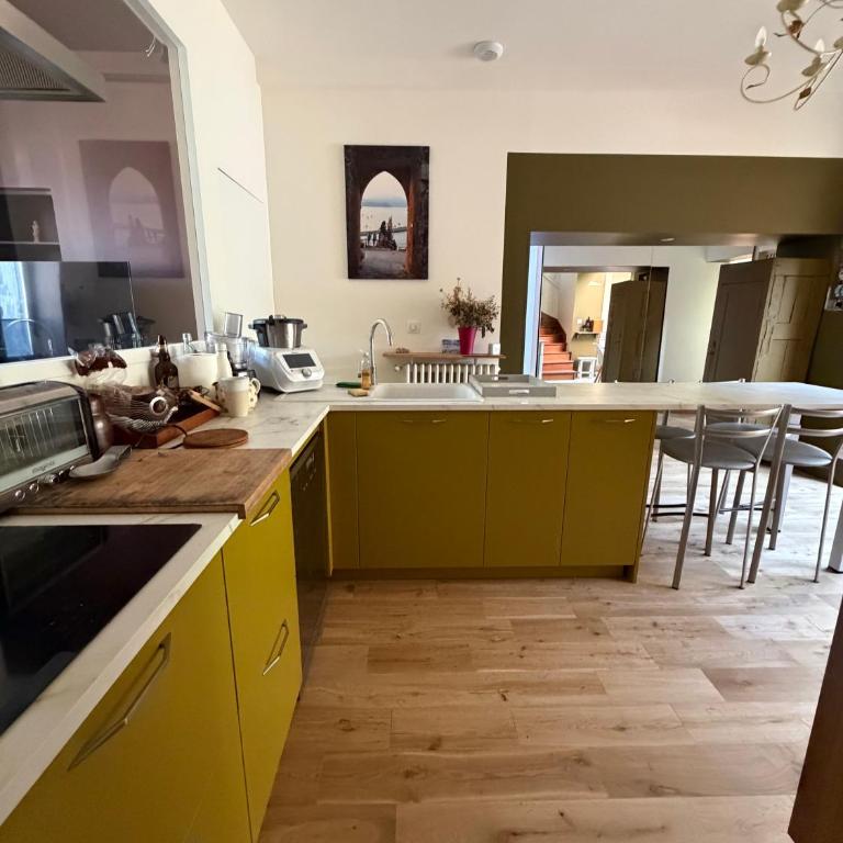 Grande Maison Familiale à Nantes avec Piscine - Maison 4 Chambres - 9