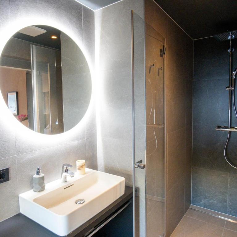 Appartements Cafe Schneider - Doppelzimmer - 4
