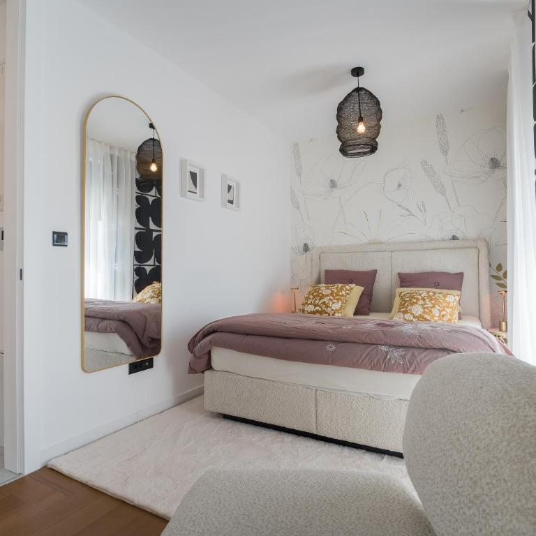 Liberty Central Apartment - One-Bedroom Apartment - 26