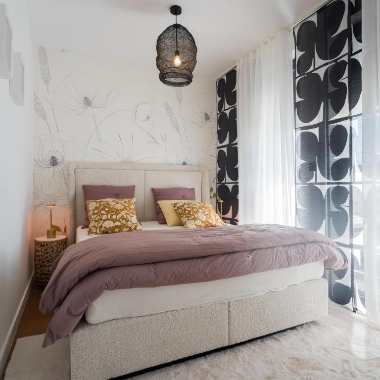 Liberty Central Apartment - One-Bedroom Apartment - 21
