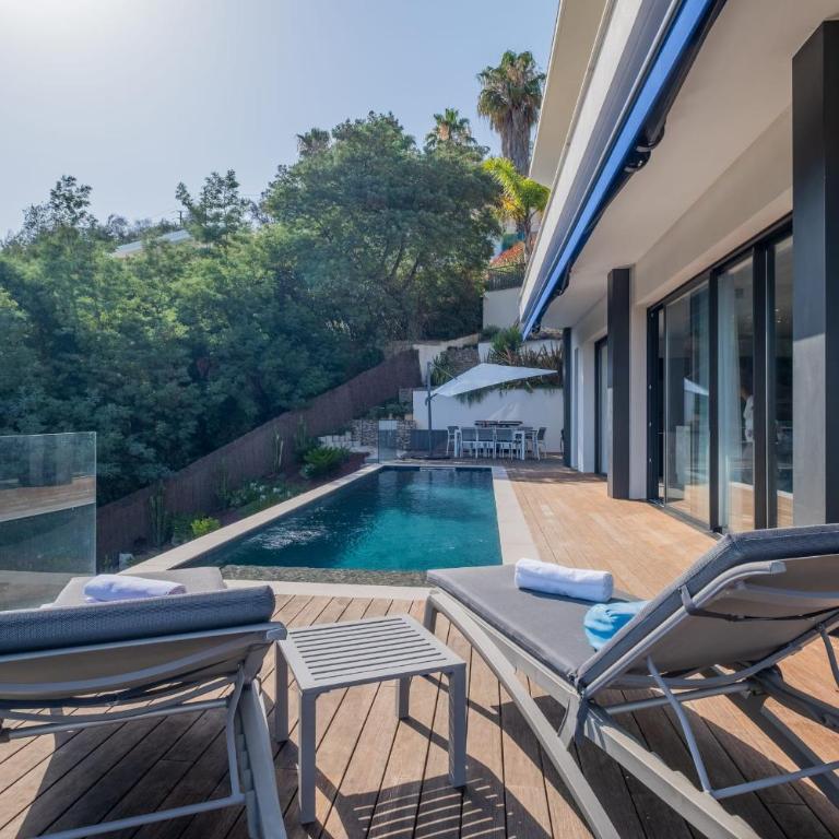 Architect-Designed House Heated Pool and Sea View - Villa - 10