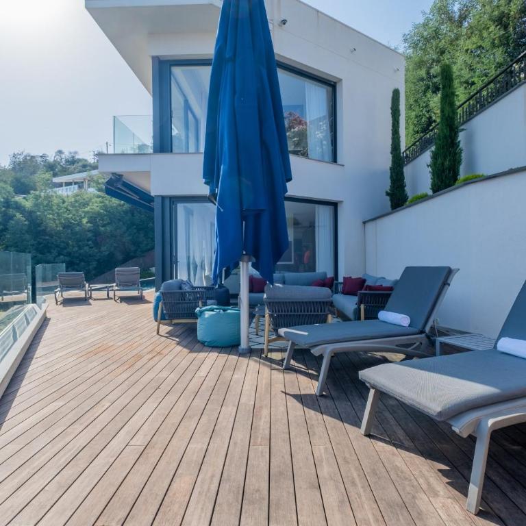 Architect-Designed House Heated Pool and Sea View - Villa - 15