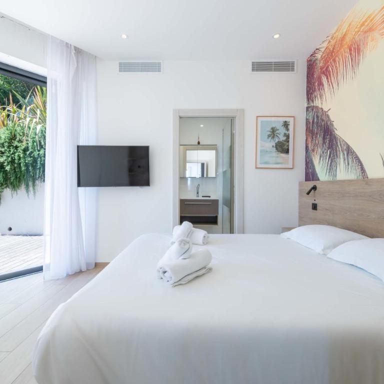 Architect-Designed House Heated Pool and Sea View - Villa - 45