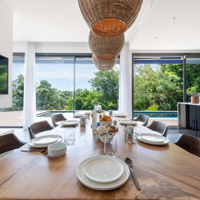 Architect-Designed House Heated Pool and Sea View - Villa - 56