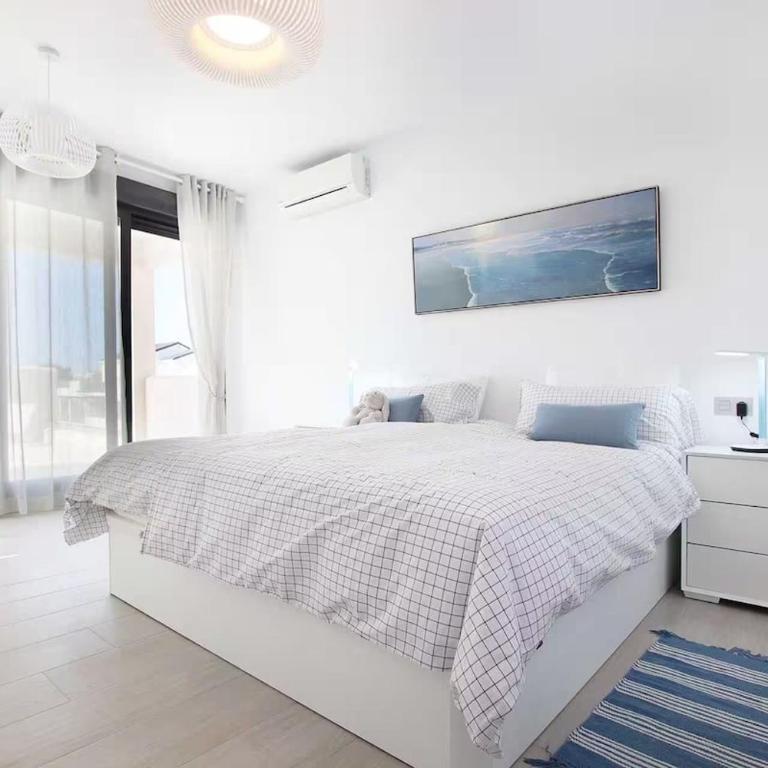 Duplex with ocean views, pool, and beach 100m away - Apartamento de 3 dormitorios - 13