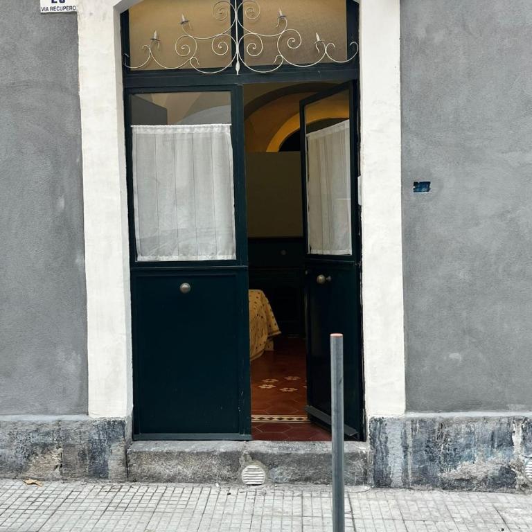 Casa Lavica - Two-Bedroom House - 10