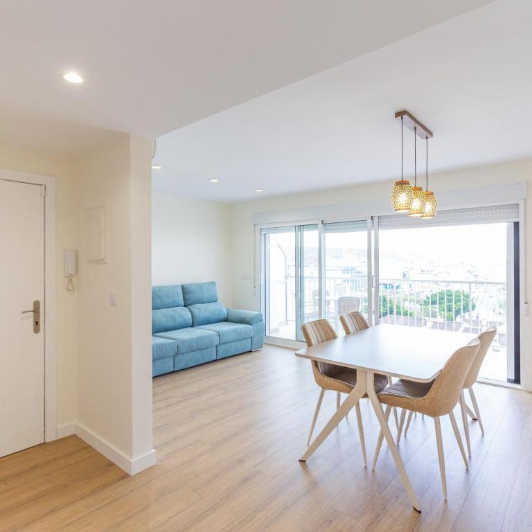 Recién reformado con vistas en calle del Mar - Apartamento de 3 dormitorios con vistas al mar - 13