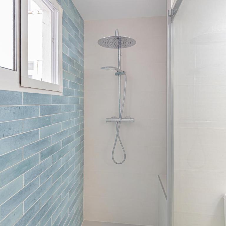 Recién reformado con vistas en calle del Mar - Apartamento de 3 dormitorios con vistas al mar - 18