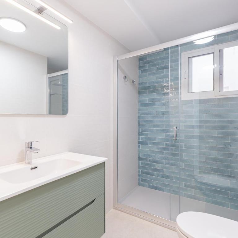 Recién reformado con vistas en calle del Mar - Apartamento de 3 dormitorios con vistas al mar - 27