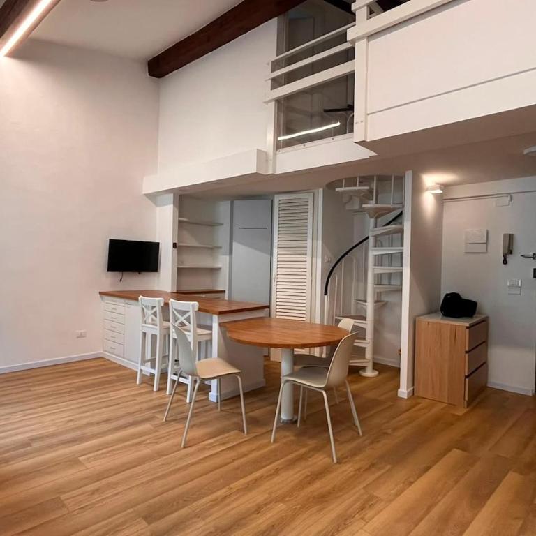 Modern loft next to Piazza del Duomo - Appartamento con 1 Camera da Letto - 1
