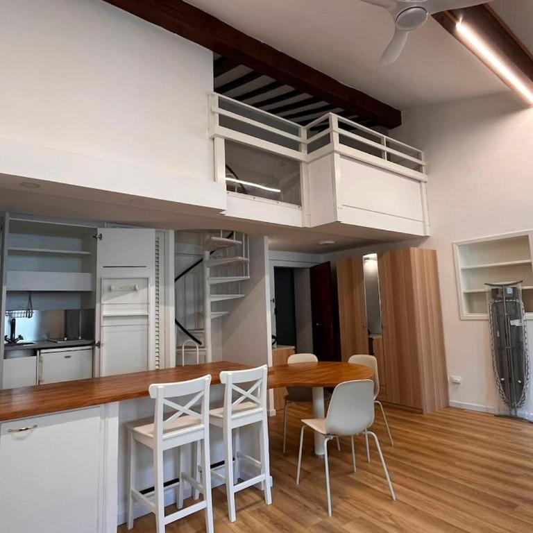 Modern loft next to Piazza del Duomo - Appartamento con 1 Camera da Letto - 2