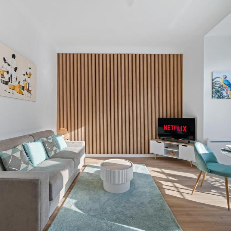 LE ZENITUDE Studio central à deux pas de la mer - Appartement - 23