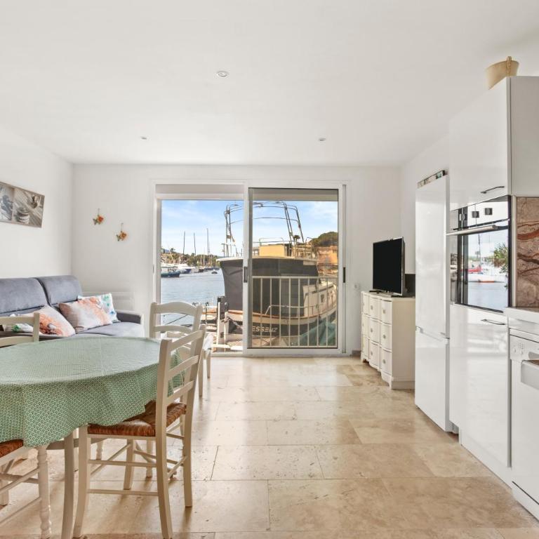 Appartement à 100m de la plage - Studio Apartment with Sea View - 13