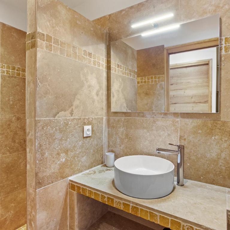 Appartement à 100m de la plage - Studio Apartment with Sea View - 10