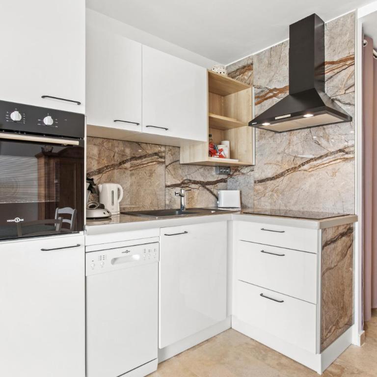 Appartement à 100m de la plage - Studio Apartment with Sea View - 6