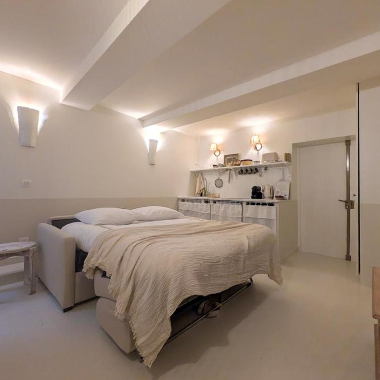 Lou Pitchoun - Studio avec courette, calme & plein centre d'Aix - Appartement - 3