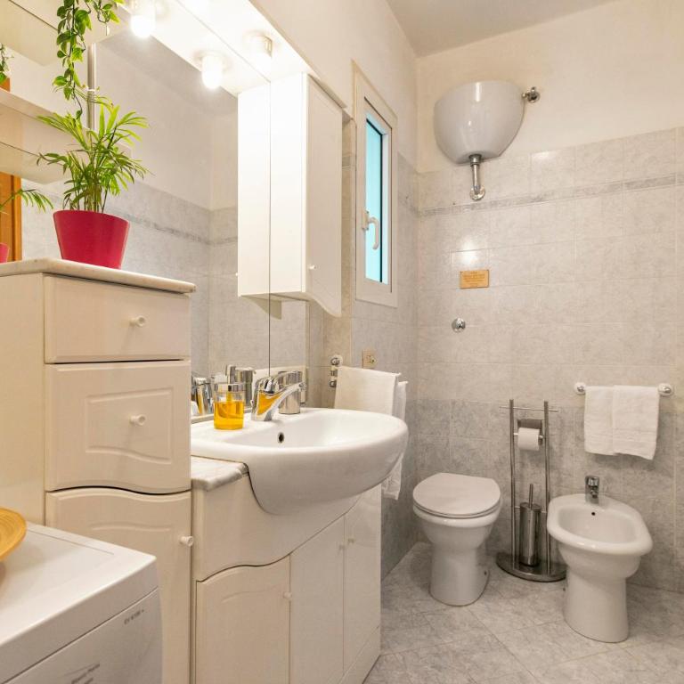 Redseven Rome Apartments - Appartamento con 2 Camere da Letto - 8
