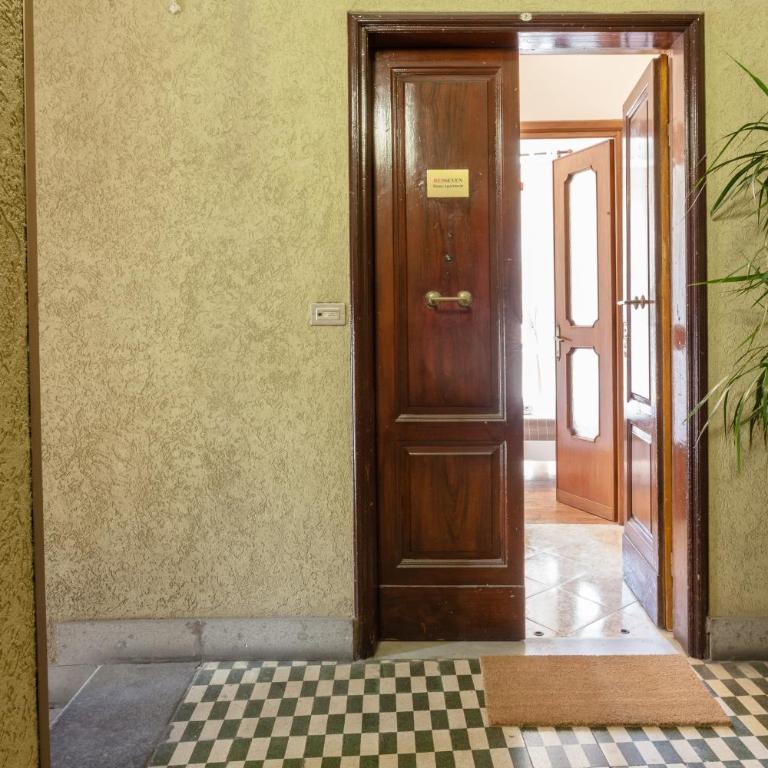 Redseven Rome Apartments - Appartamento con 2 Camere da Letto - 11