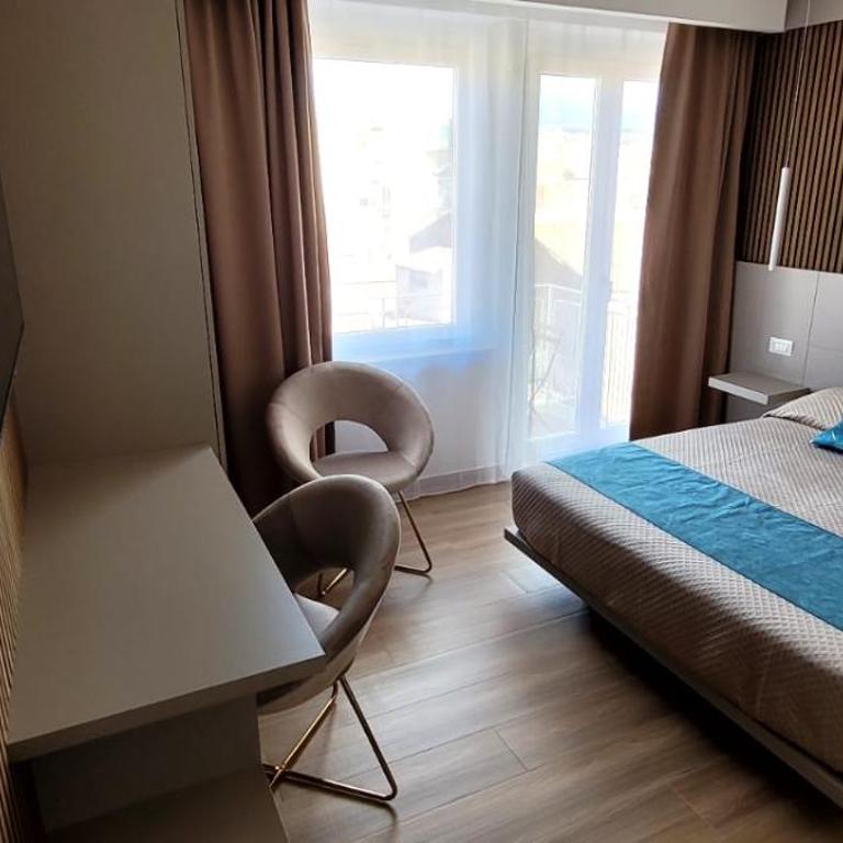 Th Luxury Central - Deluxe Room - 4