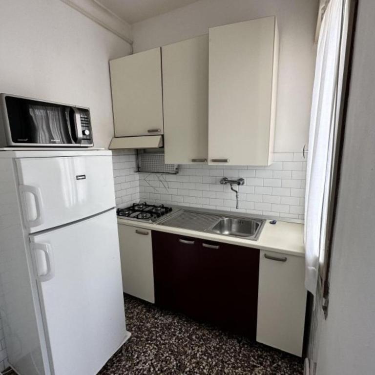 Relaxing holiday flat for a cozy stay in Bibione - Apartment - 3