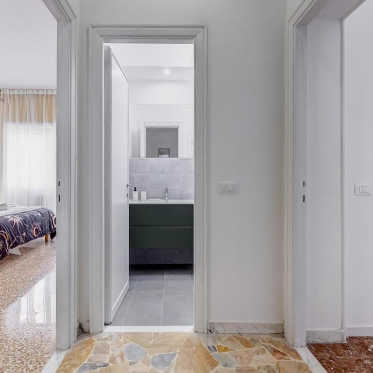 BDC - Marble 3BDR Apt at Vatican - Appartamento con 3 Camere da Letto e con Balcone - 33