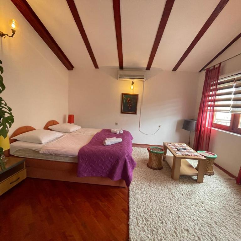 Guest House Goa Mostar - Četvorokrevetna Soba sa Zajedničkim Kupatilom - 12