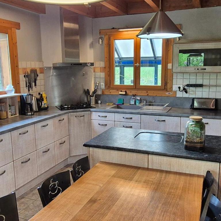 Domaine Les Bambous - proche lac d'Aiguebelette - Maison 2 Chambres - 6
