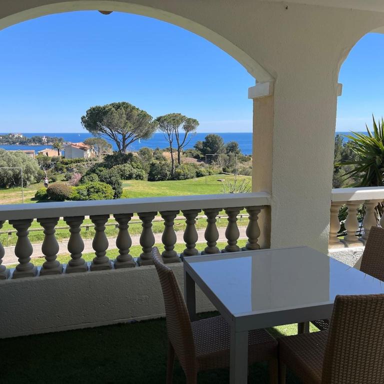 Cap Esterel apartment with sea view - Apartment mit Meerblick - 8