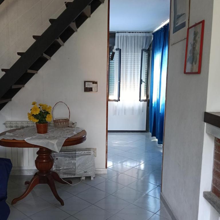 Casa Violina in Val di Denari in Portoferraio - Three-Bedroom Apartment - 19