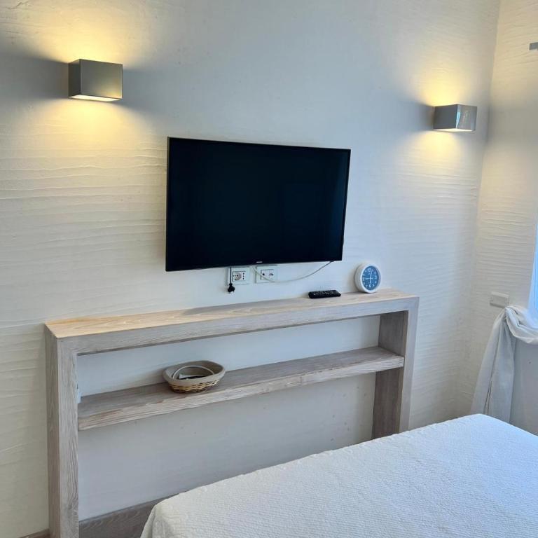 Smeralda-Retreat - Two-Bedroom Apartment - 16