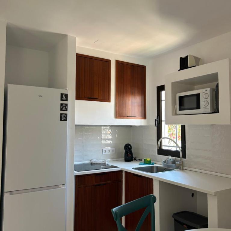 La Concha del Mar - Two-Bedroom Apartment with Terrace - 8