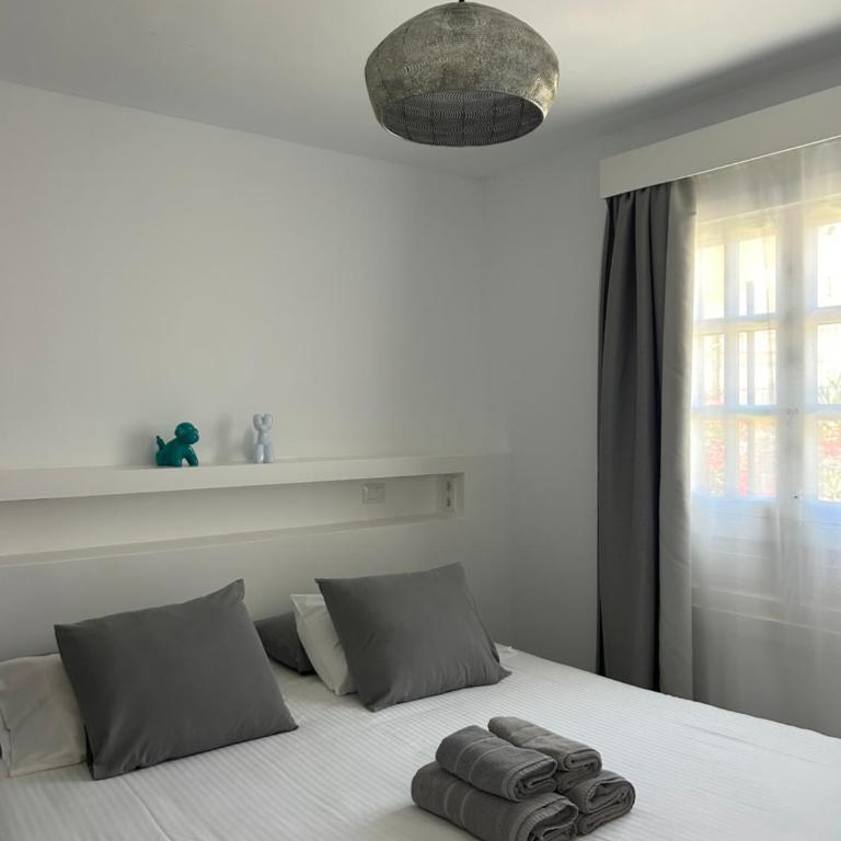 La Concha del Mar - Two-Bedroom Apartment with Terrace - 1